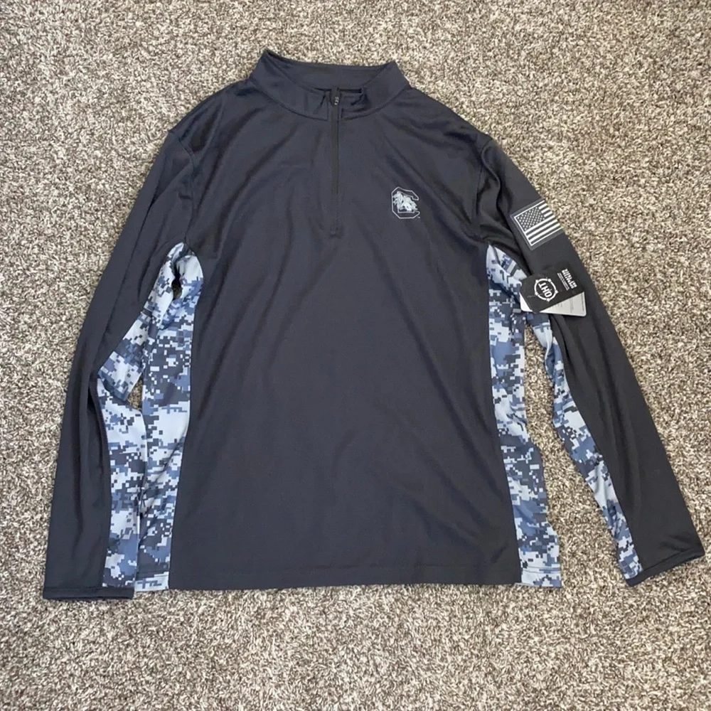 Colosseum quarter zip large